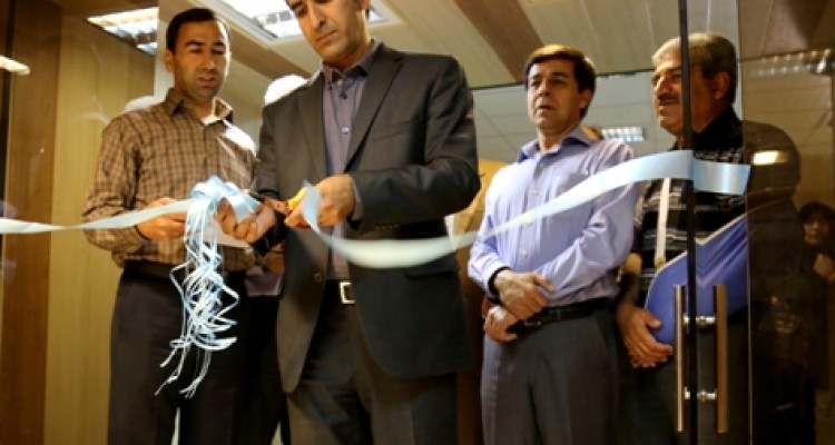 نمایشگاه عکس روایت عشق در فرهنگسرای شهر کرمانشاه افتتاح شد+عکس