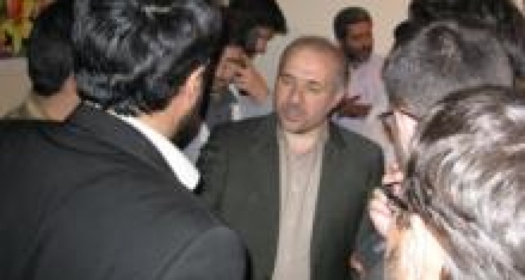  چرا نامه دبیر حزب توسعه به امام جمعه اسلام آباد غرب بی ارزش و غیر قابل پاسخگویی است؟