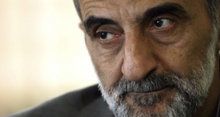 حریف خواب تغییر ساختار نظام را دیده است/ برجام می‌تواند زمینه‌ساز حمله نظامی باشد