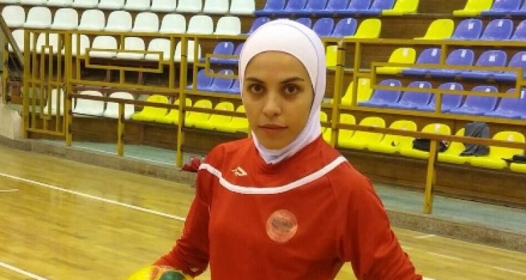 سارا شیربیگی: برای مسابقات فوتسال جام ملت های آسیا به مالزی می رویم /مظلومیت ورزش بانوان در اسلام آبادغرب