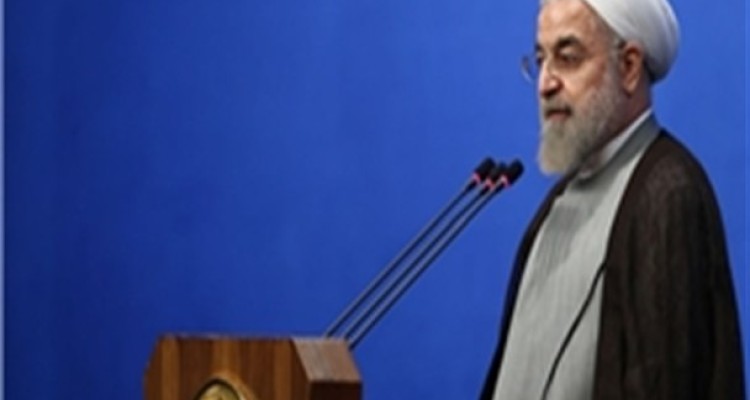  روحانی: وقتی می‌گویید روی میز چیزی دارید، ناچاریم زیر کوه سایت بزنیم/تحریم‌ها را همزمان برخواهیم داشت / کشورهای اروپایی باید با سرمایه‌ به ایران بیایند