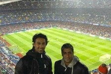 شوخی هواداران پرسپولیس با عکس فرهاد مجیدی در نیوکمپ