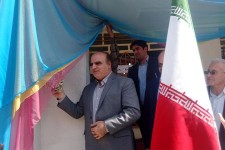 به صدا درآوردن زنگ «سپاس معلم» توسط استاندار کرمانشاه در اسلام آبادغرب/برگزاری مراسم گرامیداشت روز معلم 