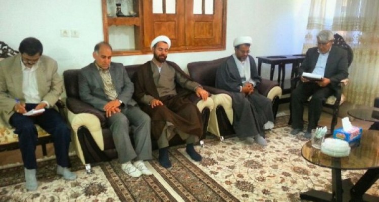 دیدار مسئولین با خانواده شهدای اسلام آبادغرب