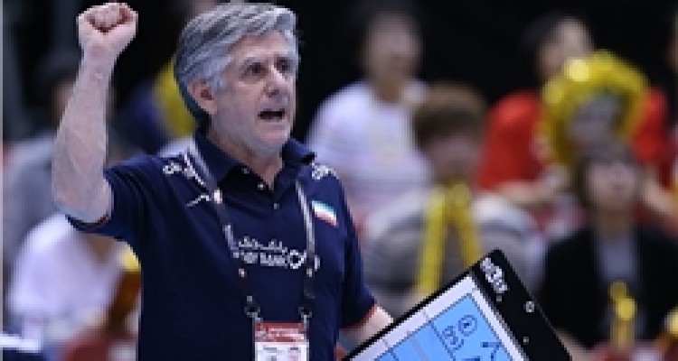 لوزانو: شاگردانم شبی فراموش‌نشدنی را رقم زدند/عکس العمل خوبی مقابل صربستان داشتیم