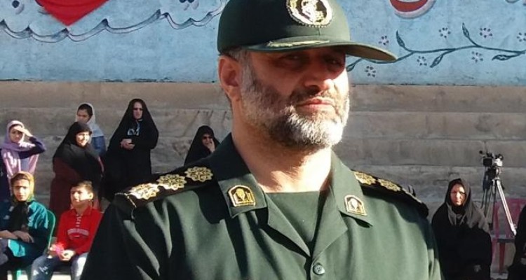 ما باید در کارهایمان از مولایمان علی(ع) مدد بگیریم و ایشان را الگو قرار دهیم و راه و روش ایشان را ادامه بدهیم