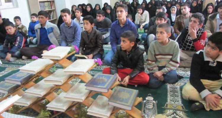 برگزاری مسابقات قرآن کریم یادواره شهدای مقاومت در اسلام آباد غرب+تصاویر