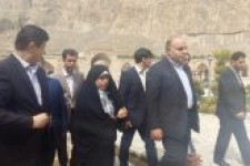 واکنش عجیب معاون رئیس جمهور به انعکاس اعتراض جوانهای کرمانشاهی به بیکاری/ احمدی پور: دیگه با شما مصاحبه نمی کنم شما که خبرت رو دادی!