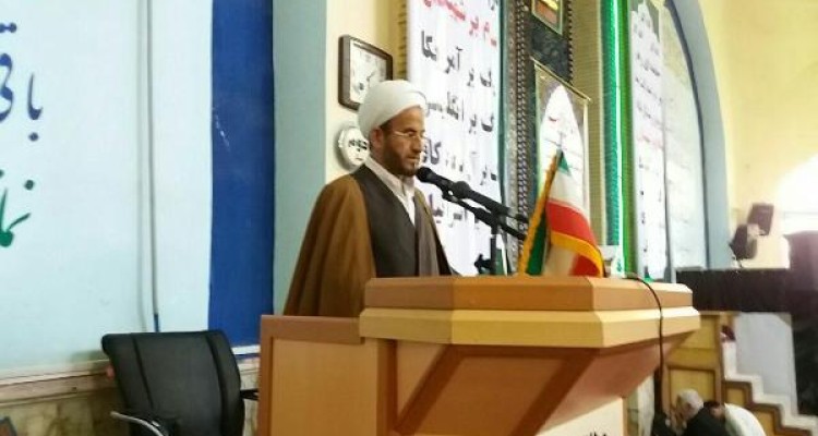 با دزدی هایی که از بیت المال صورت می گیرد هر کس به رییس جمهور ناکارآمد رای بدهد فردای قیامت باید پاسخگو باشد