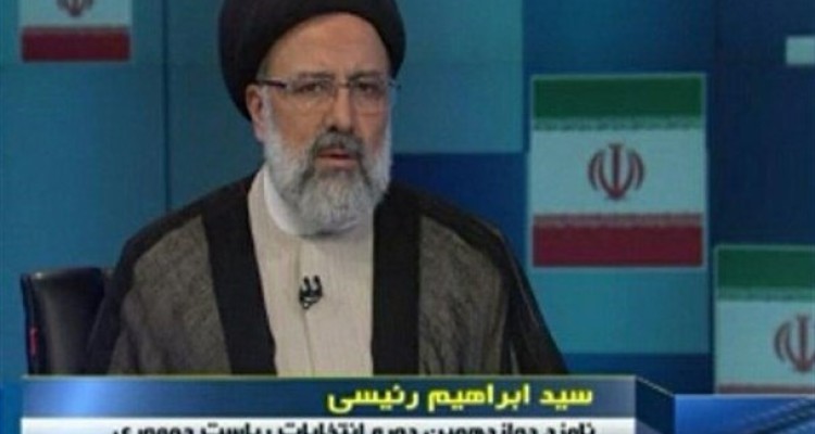 می‌شود یارانه‌ها را تا ۳ برابر افزایش داد/ طلاق و فساد حاصل بیکاری است/ اگر حاج قاسم از مجاهدت خسته شد ما هم خسته می‌شویم/تعهد ما به ملت «کار و کرامت» است