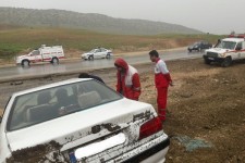 واژگونی پژو پارس در محور کرمانشاه به اسلام آبادغرب+عکس