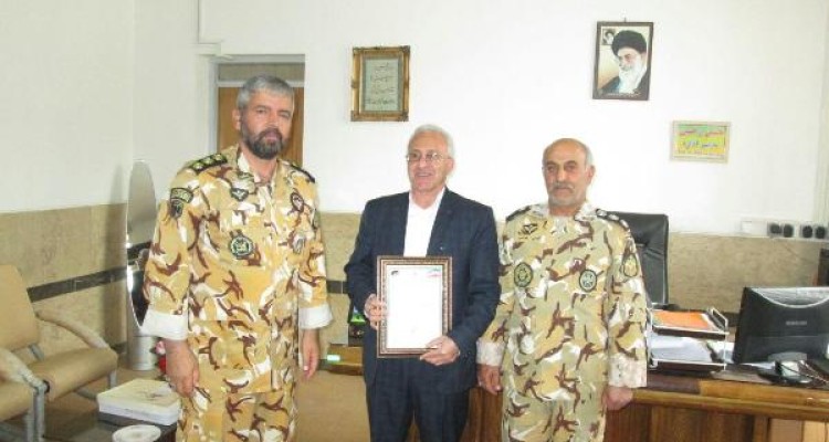 دیدار فرمانده تیپ 181 ارتش با مدیر آموزش و پرورش اسلام آبادغرب+عکس