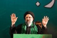 حجت اسلام رئیسی در همایش بزرگ مصلی تهران: مردم روز جمعه بین جریان ناکارآمدی و کارآمدی دست به انتخاب می‌زنند+فیلم