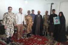 دیدار و سرکشی از خانواده شهدای عقابی و قدیمی در اسلام آبادغرب+تصاویر