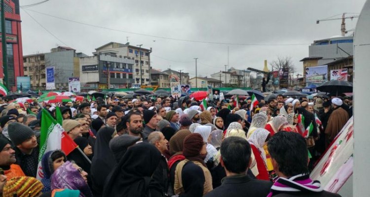 حضور مردم در صحنه، آبی بر آتش فتنه‌ها + صوت 