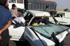 برخورد سواری پراید با تریلر درجاده اسلام آبادغرب 3 مصدوم برجای گذاشت+عکس