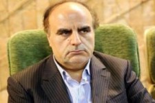 ورود یک قطار به ایستگاه راه آهن کرمانشاه