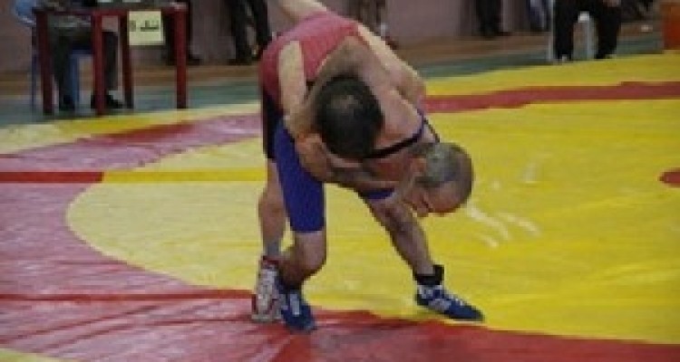  جزئیات فوت ملی پوش کشتی فرنگی حین مسابقه + فیلم