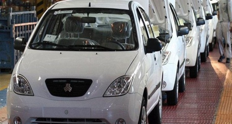 خودروهای داخلی فقط 2.5 درصد گران شده اند/ افزایش قیمت خودرو طبیعی است/ برخی خودروها تا یک میلیون تومان هم افزایش قیمت داشتند