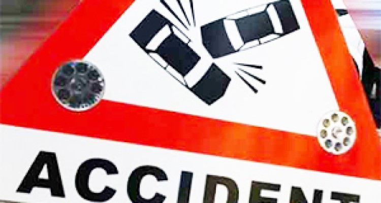 برخورد خونین کامیون با یک تاکسی + فیلم 