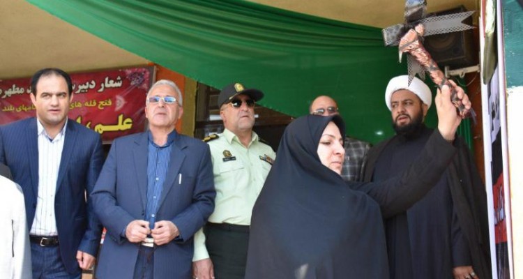 مراسم بازگشایی مدارس با زنگ ماه مهر و آغاز سال تحصیلی در اسلام آبادغرب برگزار شد