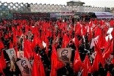 تشییع باشکوه پیکر شهید ححجی در تهران آغاز شد/ حضور گسترده مردم پایتخت برای وداع با شهید بی سر