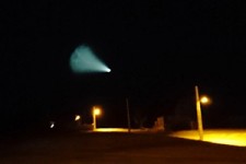 فیلمی از شی نورانی که در بیشتر استان‌های شمالی دیده شد 