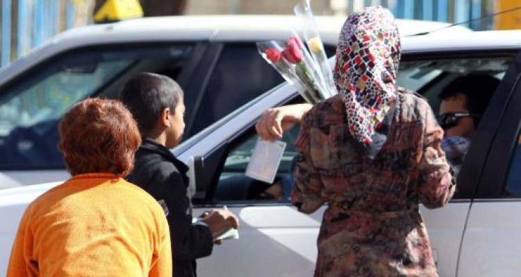 توقف طرح جمع آوری کودکان کار به صلاح نیست 