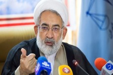 رصد فضای مجازی به اعتبار دفاع از حقوق عامه، باید انجام شود/ فضای مجازی نیاز به درمان اورژانسی دارد