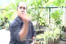 شیوه عجیب جراحی یک مرد اندونزیایی بدون استفاده از تیغ + فیلم 