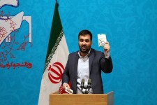 روحانی با عدم معرفی وزیر علوم به دانشگاهیان بی‌احترامی کرد/ هیچ یک از شعارهای انتخاباتی عملی نشد