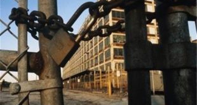 تسریع روند ورشکستگی تولیدکنندگان داخلی با ورود کالاهای قاچاق