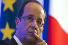 اولاند: تصمیم ترامپ درباره برجام اشتباه مضاعف است/کنگره آمریکا دستاورد‌های مذاکرات هسته‌ای را حفظ کند 