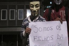 پارتیزانیسم اینترنتی به ایران رسید/ نهنگ آبی؛ چالشی برای دیده‌شدن +تصاویر