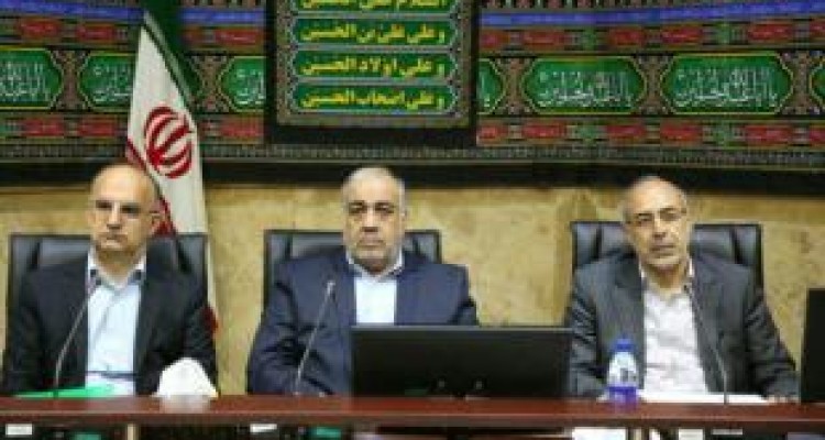 انتقاد استاندار از برخی از مدیران استان/لزوم تسریع در تحقق مصوبات