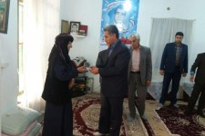 دیدار و سرکشی از خانواده شهید دانش آموز "لطف اله احمدیان" در اسلام آبادغرب+تصاویر