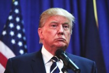 سقوط محبوبیت ترامپ در بین تمام شهروندان آمریکایی + فیلم 