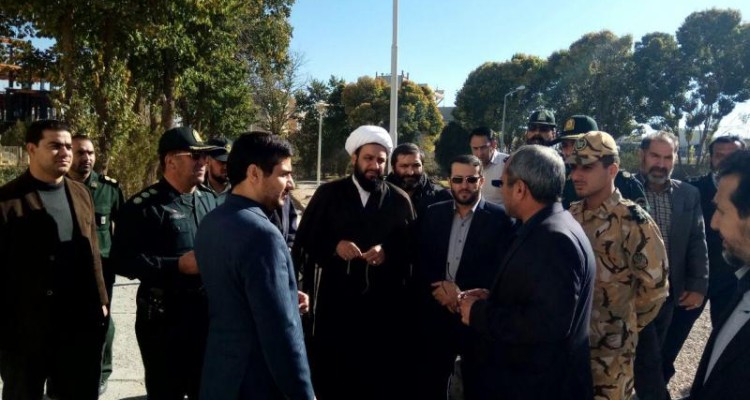 بازدید مسئولین شهرستان از بیمارستان اسلام آبادغرب/تخلیه بیمارستان جدید+ تصاویر