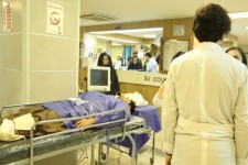 اقدامات اولیه بیمارستان امام خمینی تهران برای مصدومین زلزله انجام شده است/ وضعیت سه نفر از بیماران بحرانی است