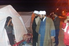 بازدید امام جمعه  و مدیر حوزه علمیه شهرستان از زلزله زدگان مسکن مهر اسلام آبادغرب+تصاویر