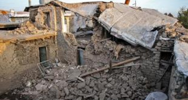 سنگ بنای خانه‌های متزلزل گذاشته شد/ تبعیض بین شهر و روستا