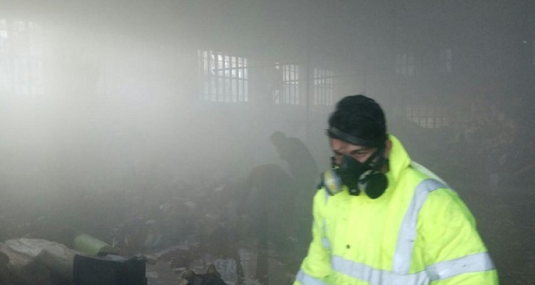 آتش گرفتن انبار موسسه خیریه آبشار عاطفه ها در اسلام آبادغرب+تصاویر