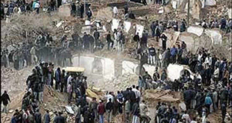 زمین، اینبار زیر پای کرمانی ها لرزید + فیلم 