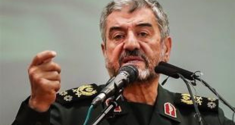 سرلشکر جعفری: با وجود توطئه دشمنان برای ناامنی و تحریم‌ ایران امنیت‌مان هرروز عمیق‌تر و بیشتر می‌شود