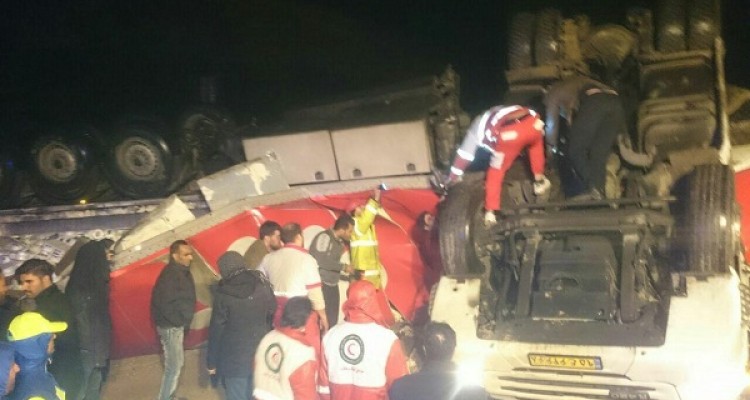 واژگونی تریلر اسکانیا در محور کرمانشاه به اسلام آبادغرب1 کشته برجای گذاشت+تصاویر