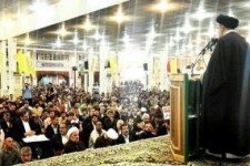 اعتمادی به لبخند و خشم دشمن نداریم/ لزوم وحدت ملی برای رفع مشکلات