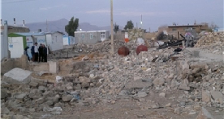 پای صحبت مردم مناطق زلزله‌زده کرمانشاه بعد از ۵۰ روز/ بلایی که زلزله سر دانش‌آموزان آورد