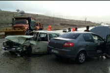 حادثه رانندگی در محور قلاجه به اسلام آبادغرب 4 مصدوم برجای گذاشت + عکس