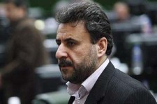  سپاه و وزارت بهداشت عملکرد خوبی در کمک‌رسانی به زلزله‌زدگان داشتند