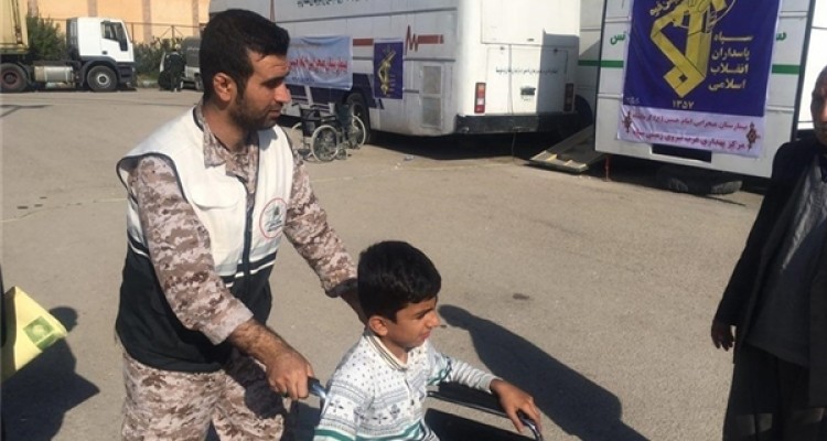 ماموریت سپاه در مناطق زلزله‌زده ادامه دارد/ خدمت‌رسانی سپاه به بیش از 7 هزار نفر در زلزله کرمانشاه/ آمادگی قرارگاه ثارالله در صورت وقوع زلزله در پایتخت